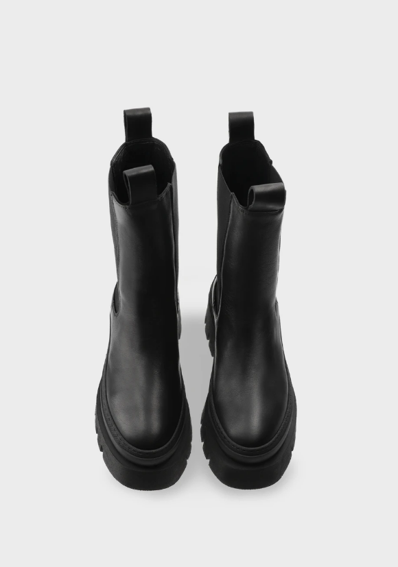 CHELSEA BOOT