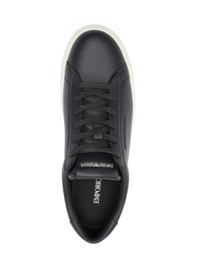 ROUND TOE SNEAKERS