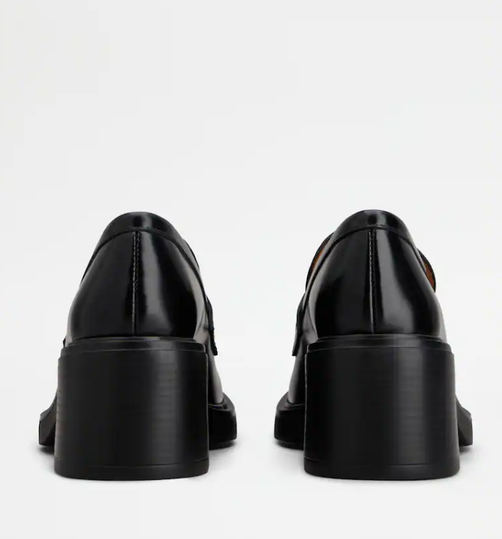 LEATHER LOAFERS