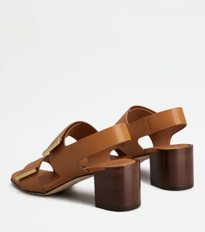 LEATHER SANDALS