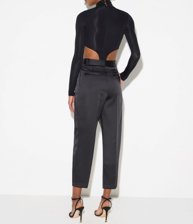 BODY WITH JEWEL LOGO 