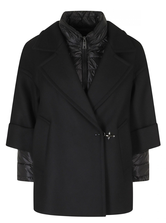 DOUBLE CAPE 