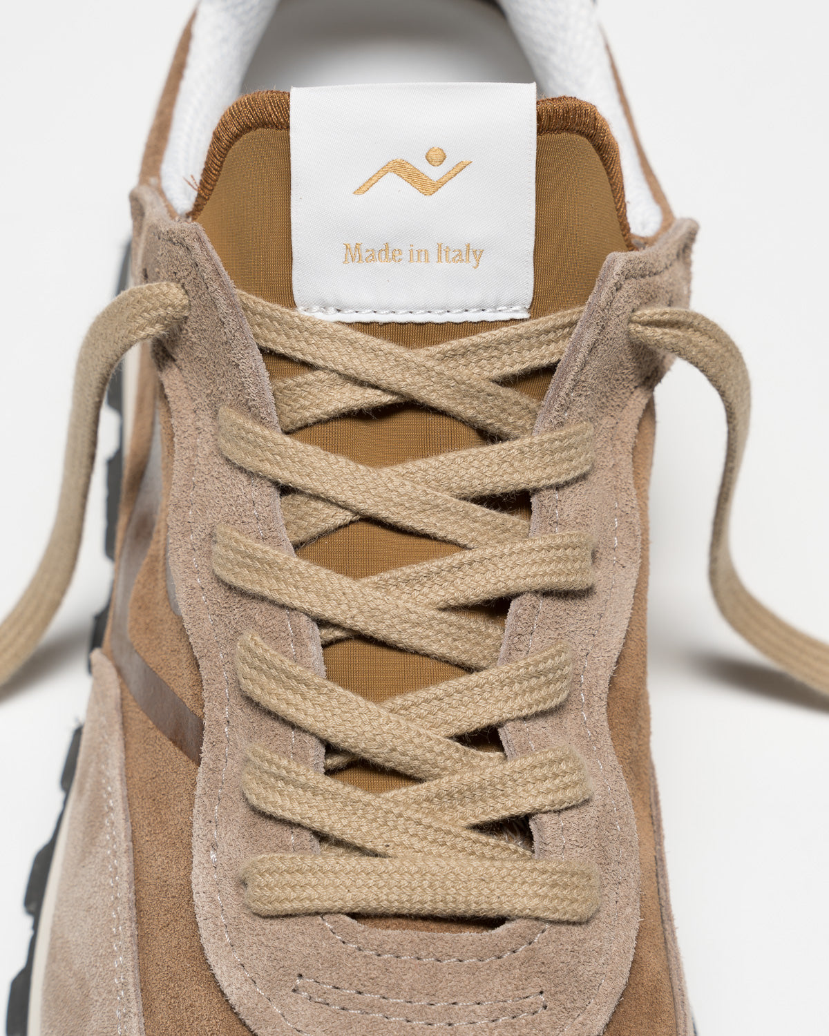 SUEDE SNEAKERS 