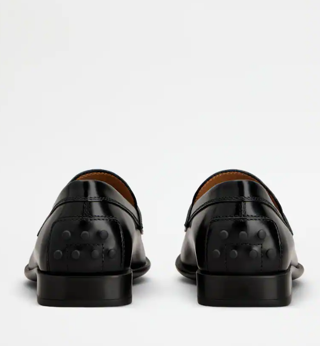 LEATHER LOAFERS 