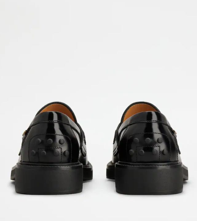 LEATHER LOAFERS 