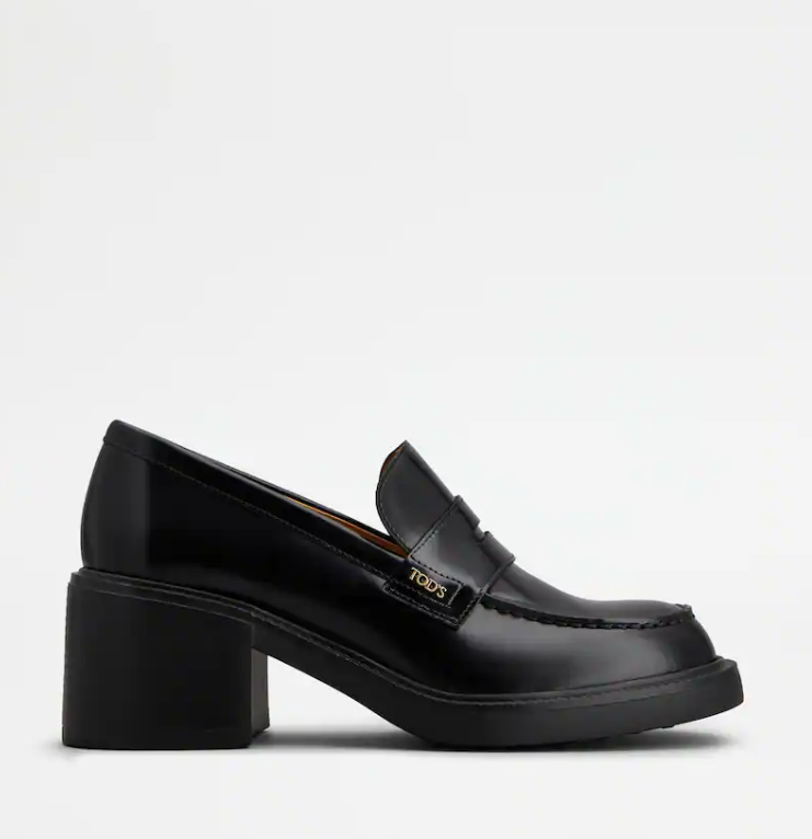 LEATHER LOAFERS 