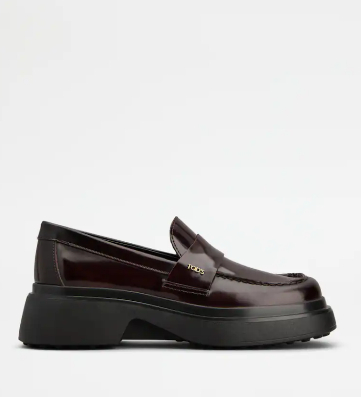 LEATHER LOAFERS 