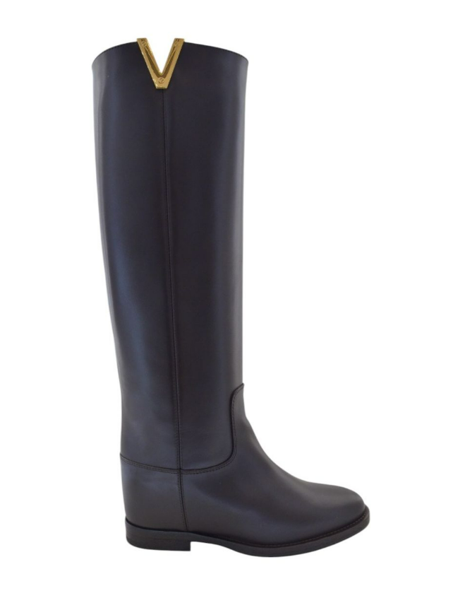 V BOOTS 