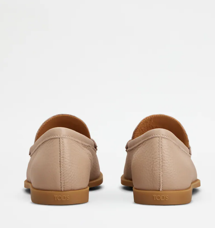 LEATHER LOAFERS 