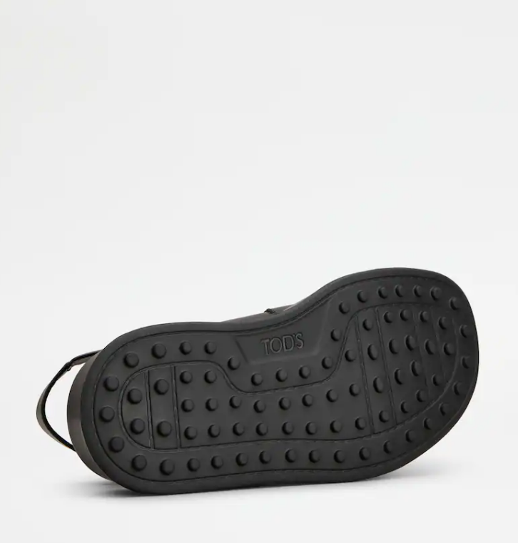 LEATHER SANDALS 