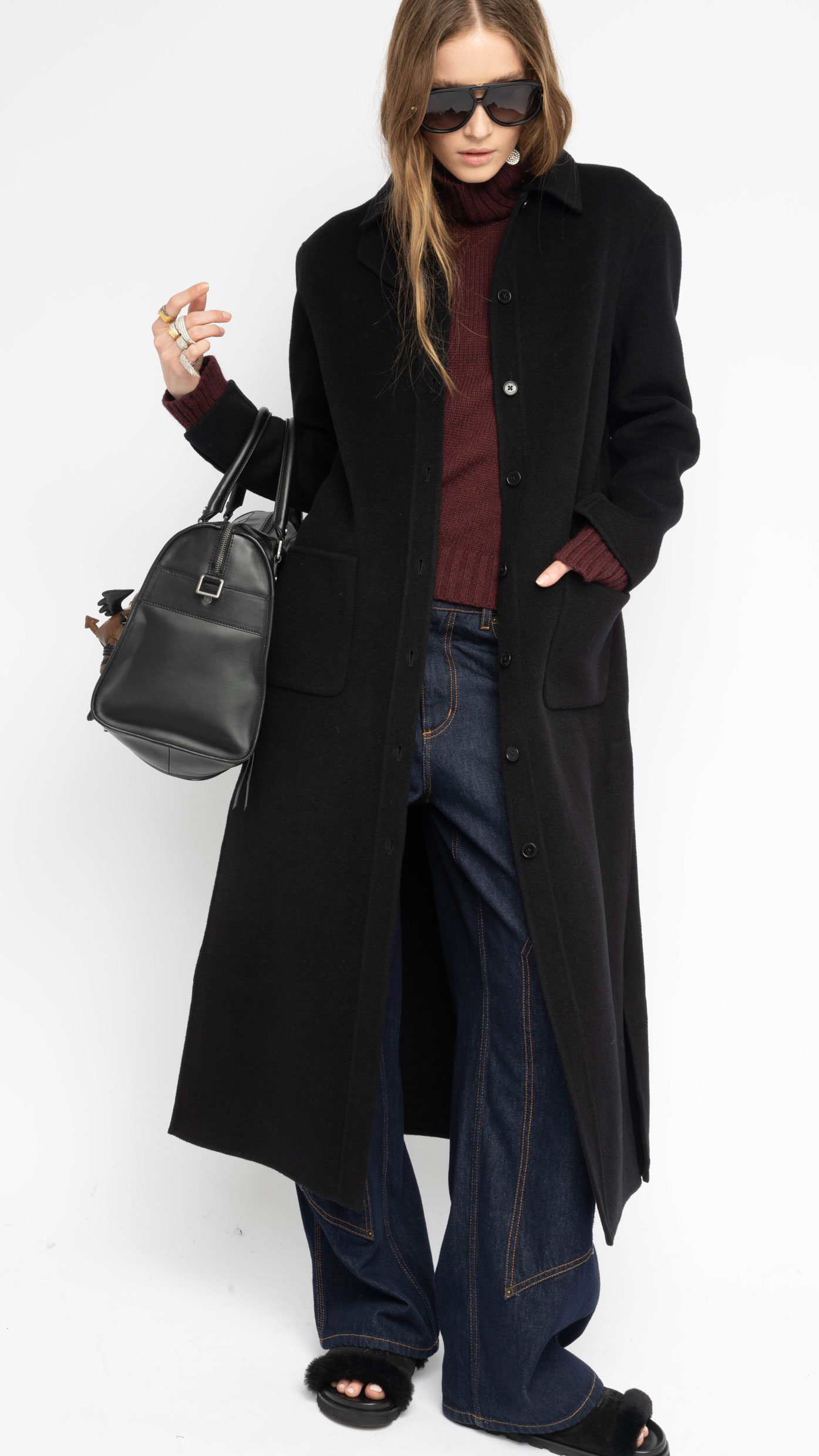 WOMEN'S CLOTHING